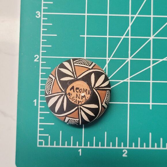 Acoma Pottery Vase Vintage Native American NM Pot Signed L Garcia Polychrome - Picture 4 of 12